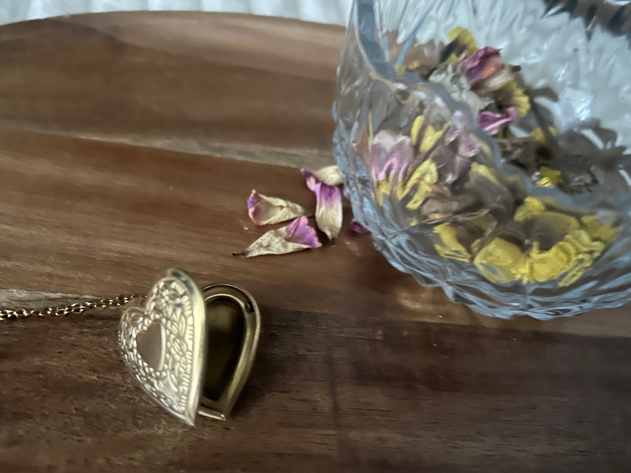 Collier médaillon message doré